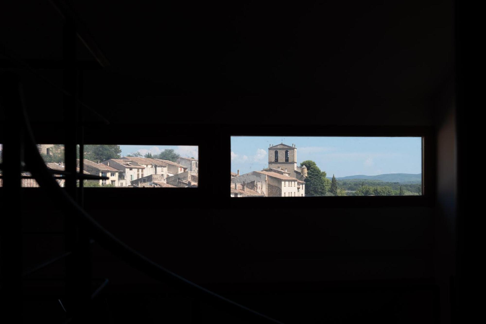 La Maison D'En Bas Des Seigneurs Cucuron Oda fotoğraf
